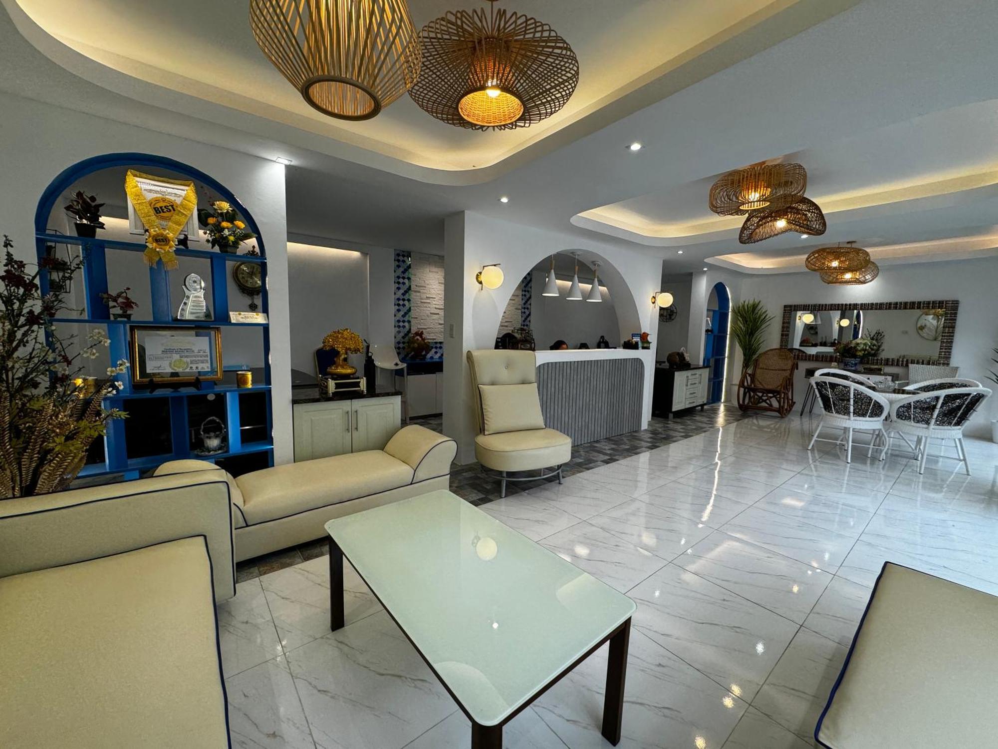 Bernese Resort Hotel Powered By Cocotel Ligao Exterior foto